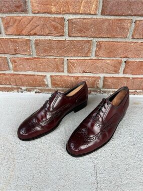 Men's Burgundy Leather Wingtip Dress Shoes